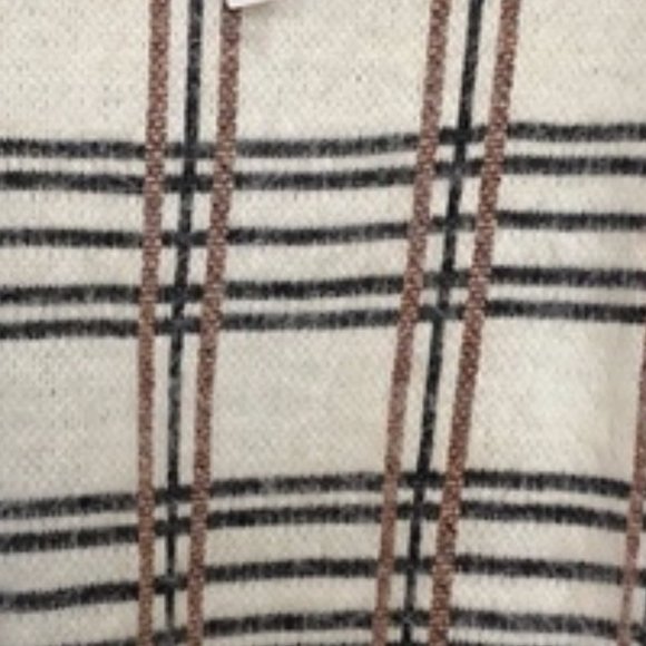 Evereve Peyton Jensen Fuzzy Plaid Eyelash Sweater Women's S White Black Metallic - Picture 6 of 7